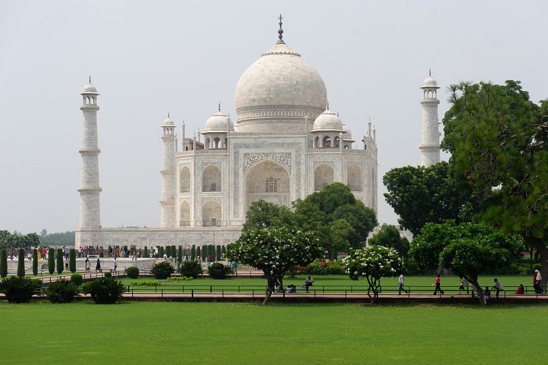 Overnight Agra Tour from Noida International Airport